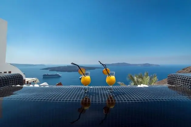 Daydream Luxury Suites