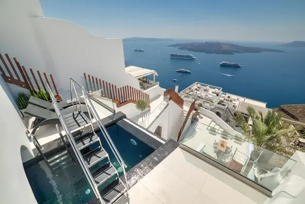 Daydream Luxury Suites
