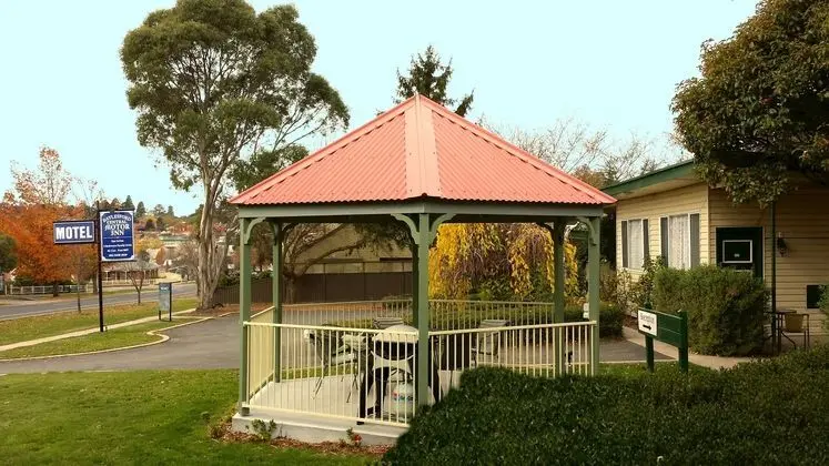 DAYLESFORD CENTRAL MOTOR INN