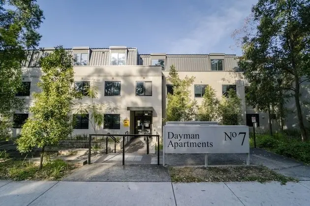 Dayman Apartments - 1