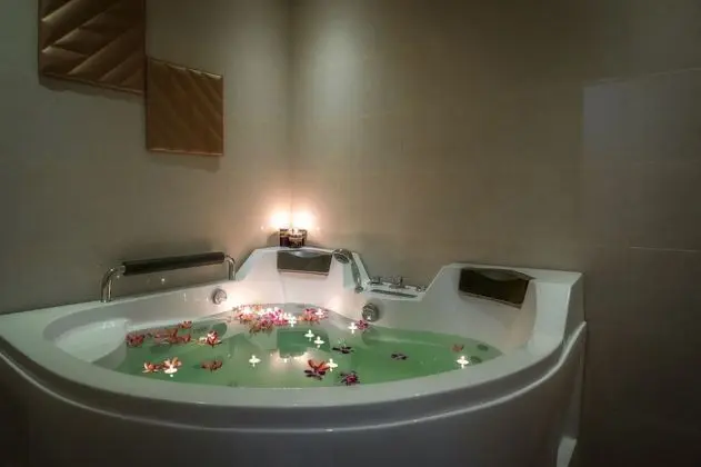 Days Hotel Chennai OMR - Havuz