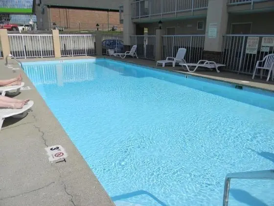 Days Inn by Wyndham Airport Nashville East - Genel
