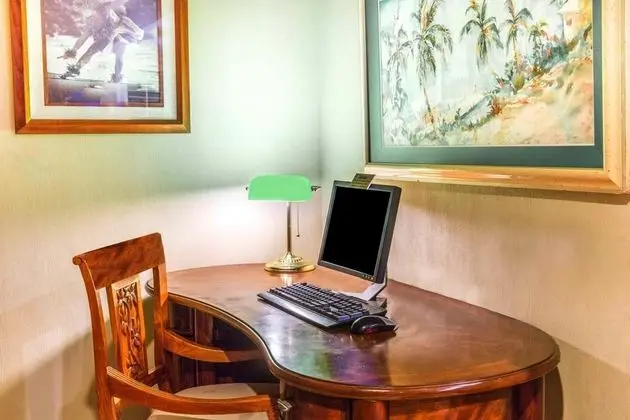 Days Inn by Wyndham Maui Oceanfront - Oda