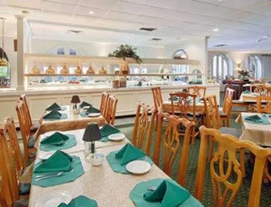 Days Inn & Conf Center by Wyndham Southern Pines Pinehurst