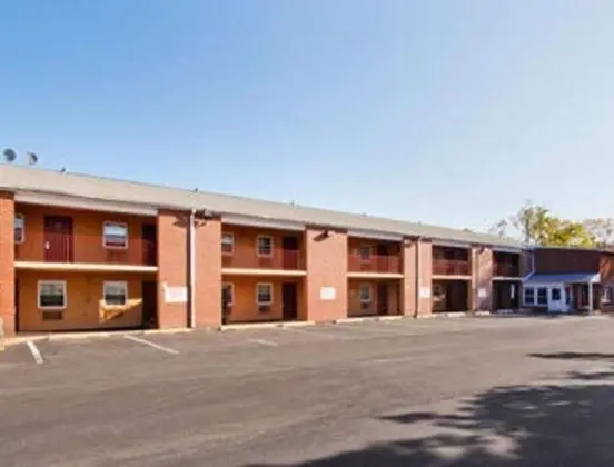 Days Inn Doylestown - Dış Mekan