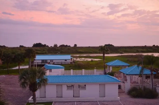 Days Inn Lake Okeechobee - Dış Mekan