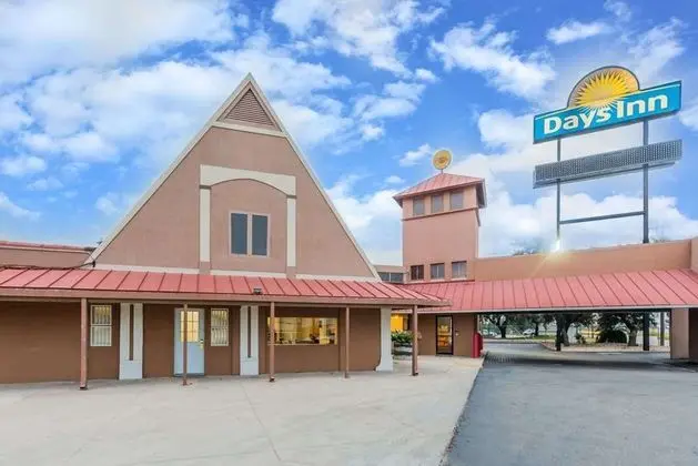 Days Inn San An Splashtown/ATT