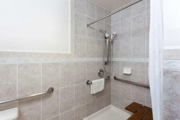 Days Inn & Suites Fountain Valley/Huntington Beach - Genel