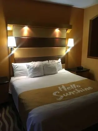 Days Inn & Suites by Wyndham Albany - Oda
