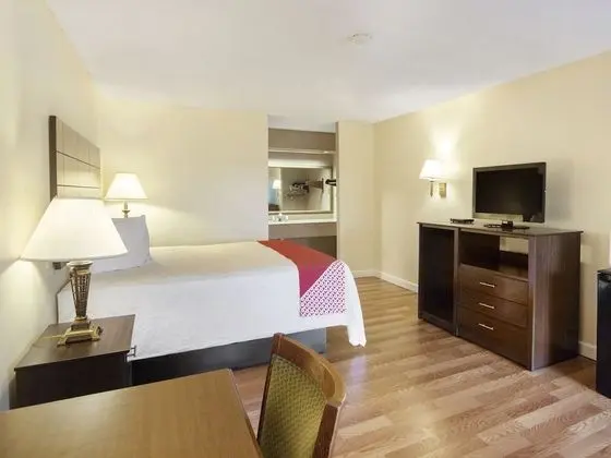 Days Inn & Suites by Wyndham Brewton - Oda
