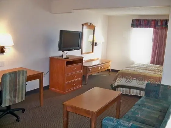 Days Inn & Suites by Wyndham Denver INTL