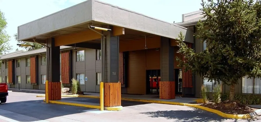 Days Inn and Suites by Wyndham Downtown Missoula-University - Dış Mekan