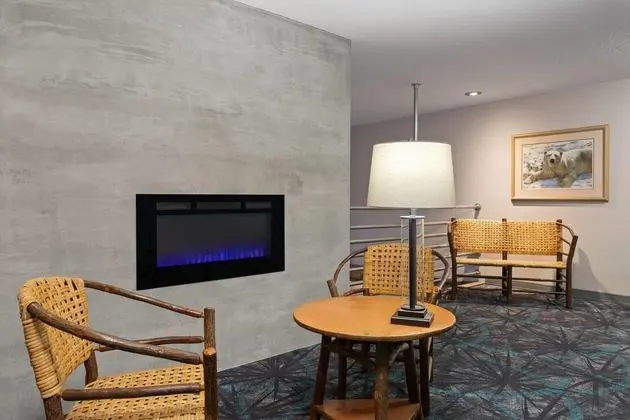 Days Inn and Suites by Wyndham Downtown Missoula-University - Lobi