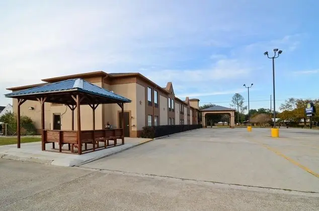 Days Inn & Suites by Wyndham Eunice