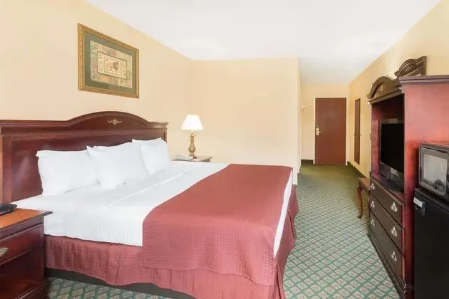 Days Inn & Suites by Wyndham Eunice