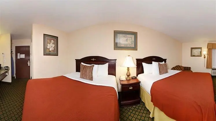 Days Inn & Suites by Wyndham Eunice - Genel