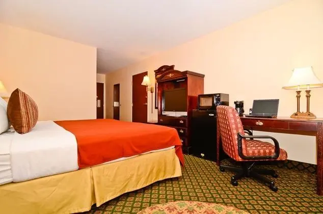 Days Inn & Suites by Wyndham Eunice - Genel
