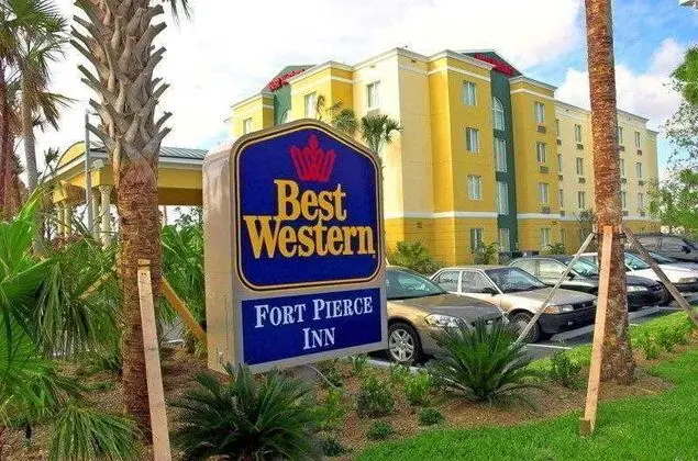 Days Inn & Suites by Wyndham Fort Pierce I-95
