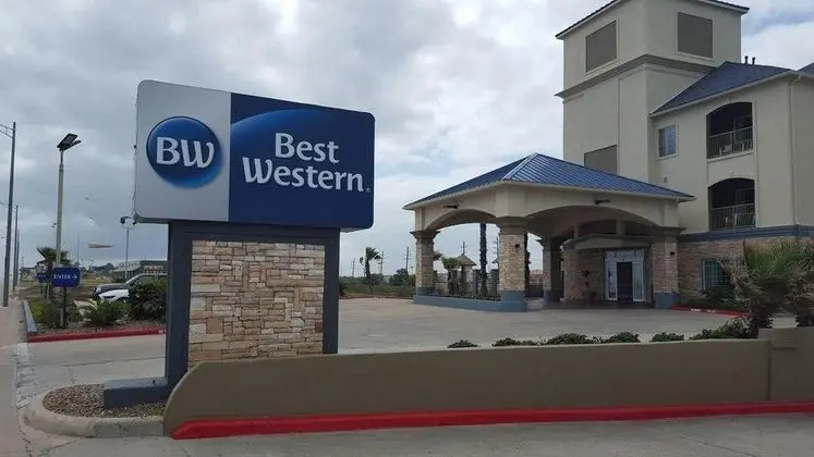 Days Inn &Suites by Wyndham Galveston West/Seawall