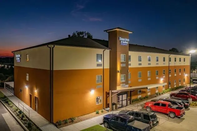 Days Inn & Suites by Wyndham Horn Lake/Memphis Graceland - Dış Mekan