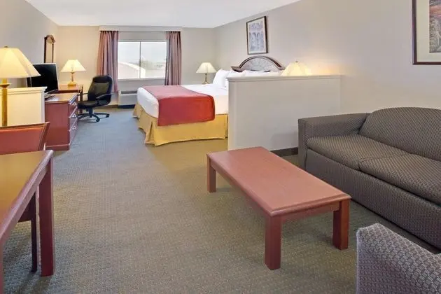 Days Inn &Suites by Wyndham Laurel Near Fort Meade