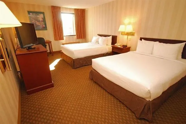 Days Inn &Suites by Wyndham Northwest Indianapolis