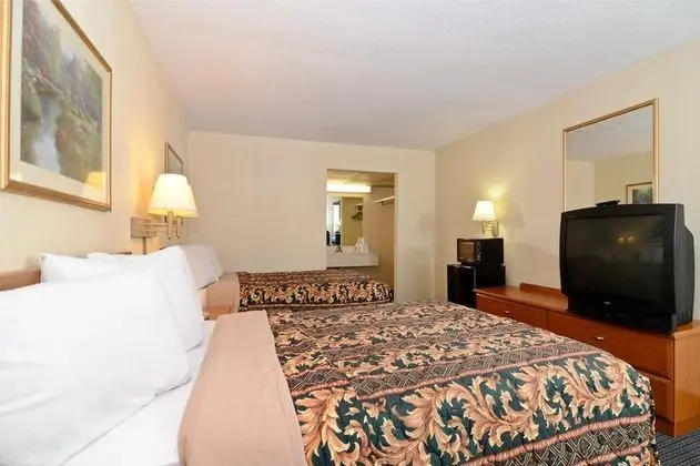 Days Inn & Suites by Wyndham Rocky Mount Golden E