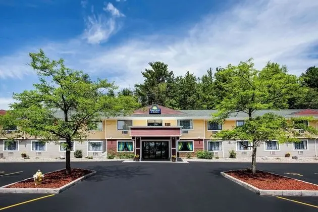 Days Inn & Suites by Wyndham Stevens Point - Öne Çıkan Resim