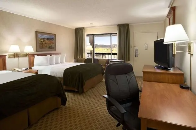 Days Inn & Suites by Wyndham Trinidad - Öne Çıkan Resim