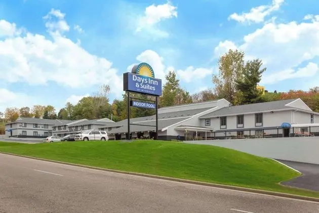 Days Inn & Suites by Wyndham Wisconsin Dells - Öne Çıkan Resim