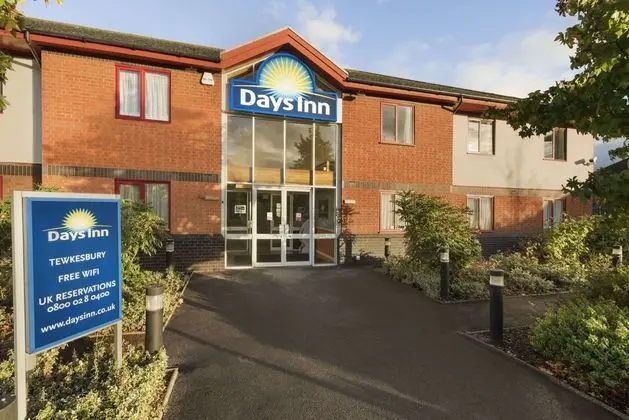 Days Inn Tewkesbury Strensham - Dış Mekan