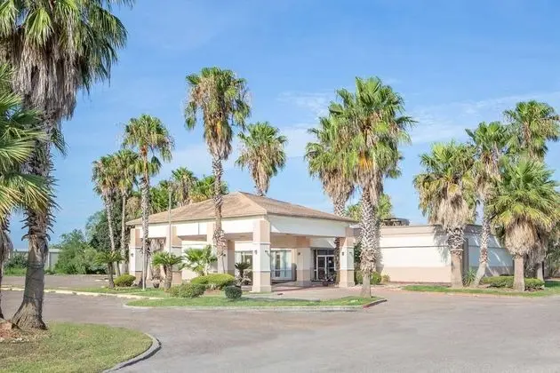 Days Inn by Wyndham Alice