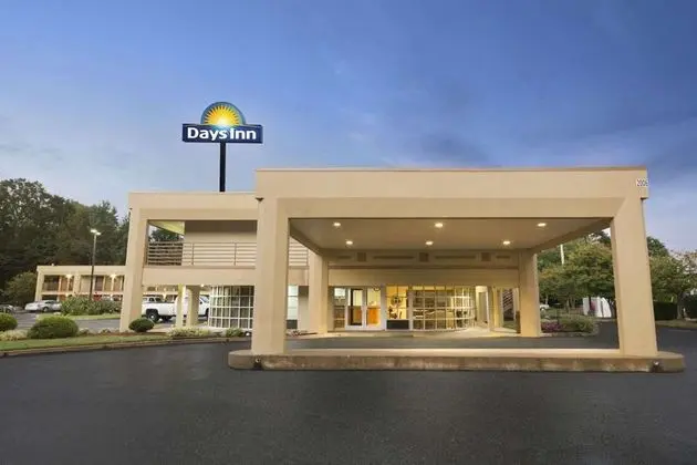 Days Inn by Wyndham Atlanta Stone Mountain