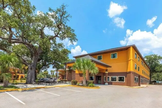 Days Inn by Wyndham Biloxi Beach - Dış Mekan