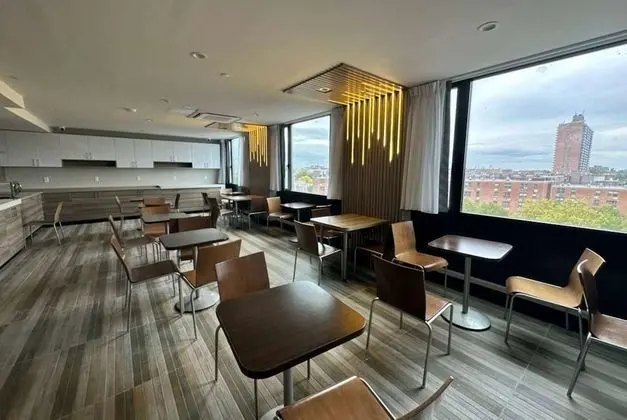 Days Inn by Wyndham Brooklyn / Eastern Parkway - Kahvaltı
