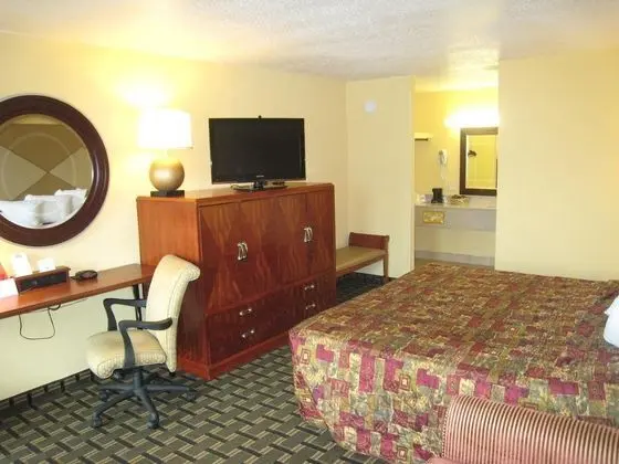 Days Inn by Wyndham Brunswick/St. Simons Area