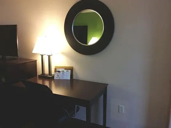 Days Inn by Wyndham Calvert City