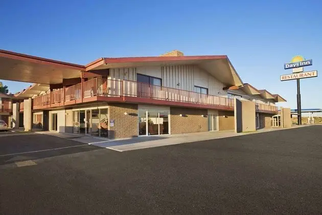Days Inn by Wyndham Chambers Petrified Fores - 1