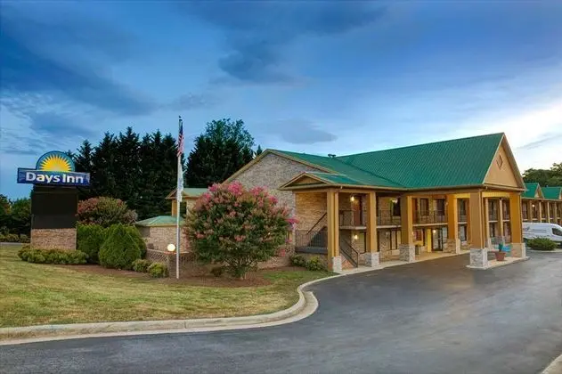 Days Inn by Wyndham Conover-Hickory