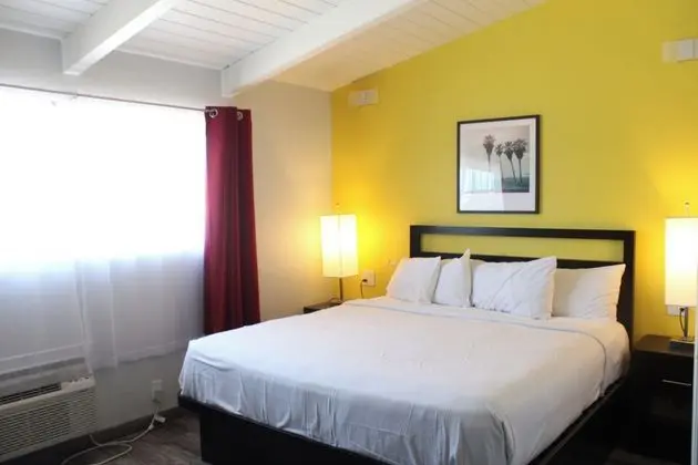 Days Inn by Wyndham Costa Mesa/Newport Beach - Öne Çıkan Resim