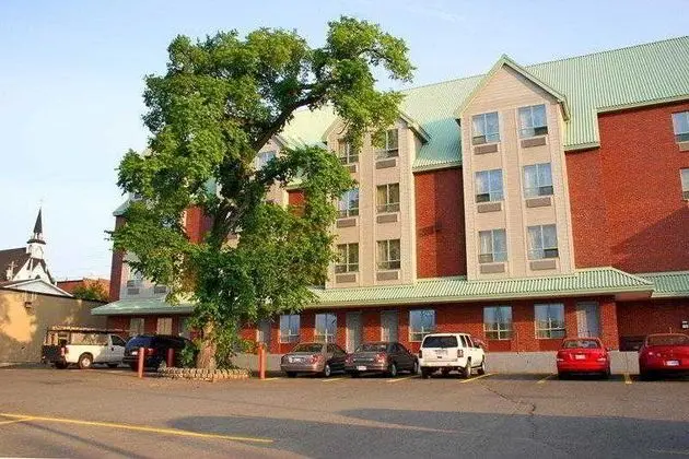 Days Inn by Wyndham Dalhousie - 1