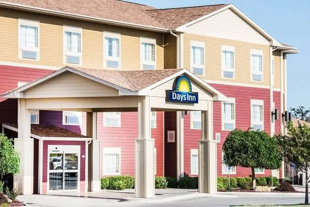 Days Inn by Wyndham Ellis - 1