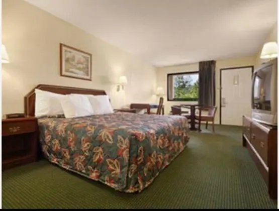 Days Inn by Wyndham Enterprise