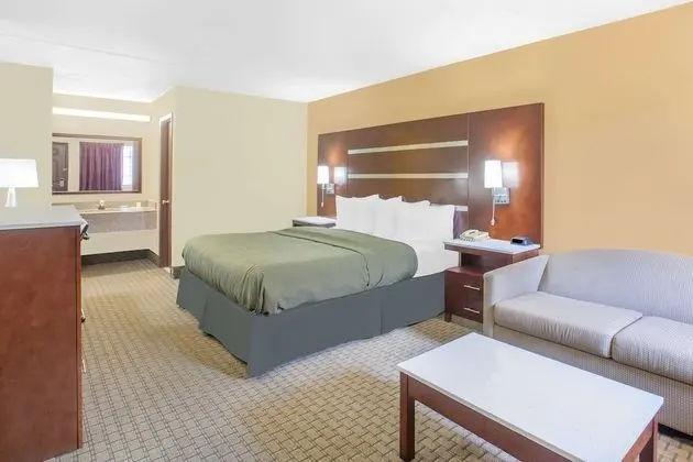 Days Inn by Wyndham Fayetteville - Oda