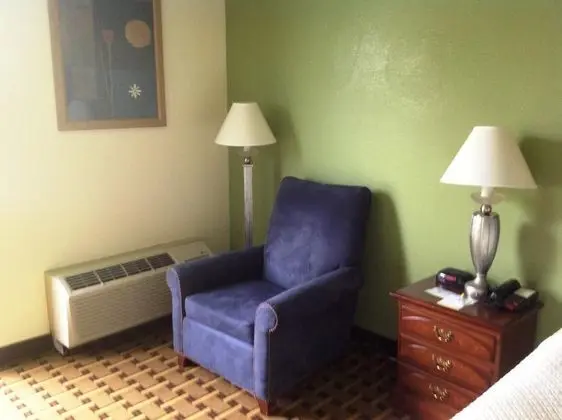 Days Inn by Wyndham Fayetteville-South/I-95