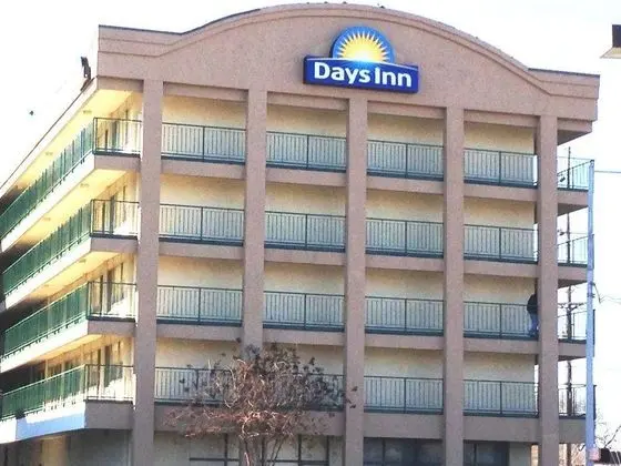 Days Inn by Wyndham Florence Downtown