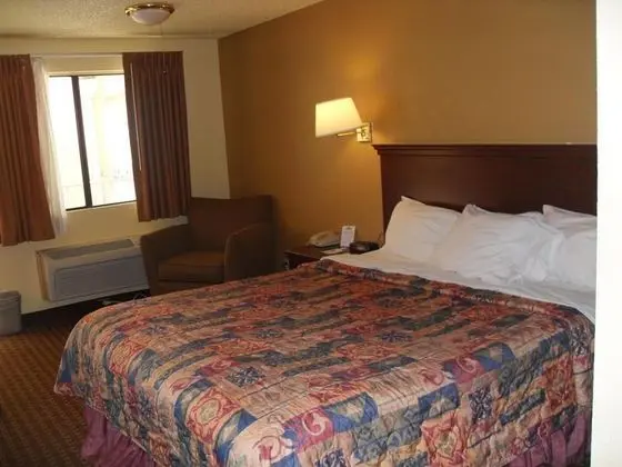Days Inn by Wyndham Fresno South