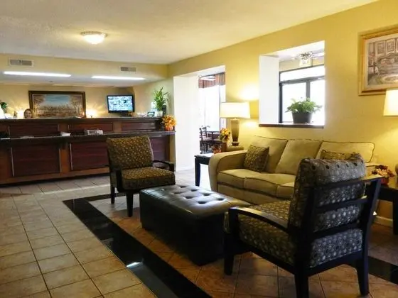 Days Inn by Wyndham Galleria-Birmingham