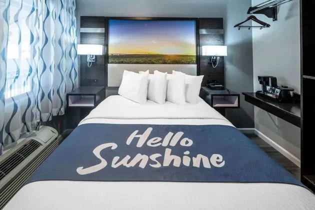 DAYS INN BY WYNDHAM GALT