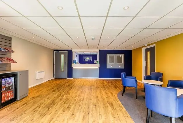 Days Inn by Wyndham Gretna Green M74 - Lobi